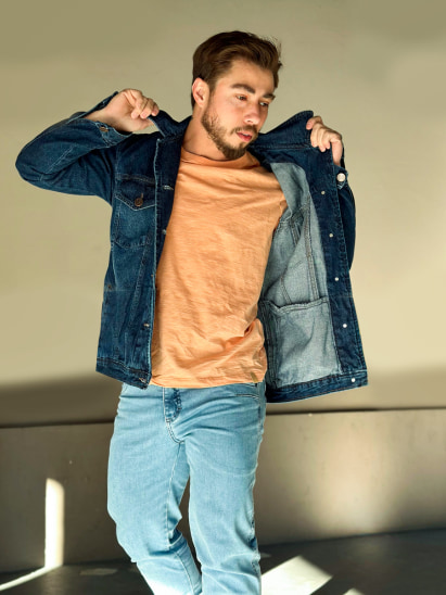 calca-claro-jaqueta-jeans